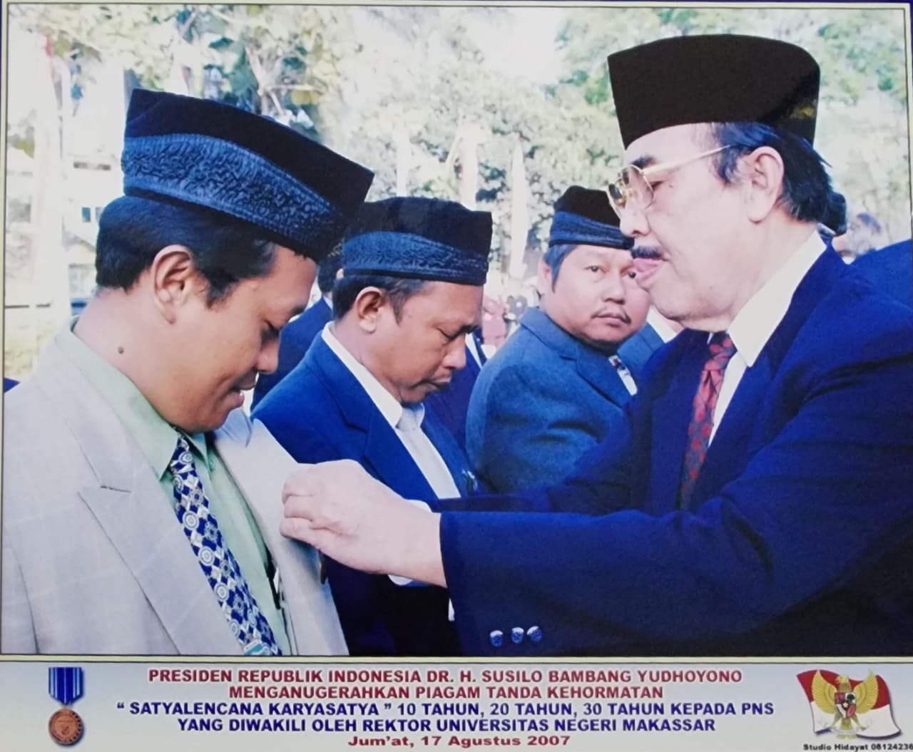 Satya Lencana Karya Satya X Tahun